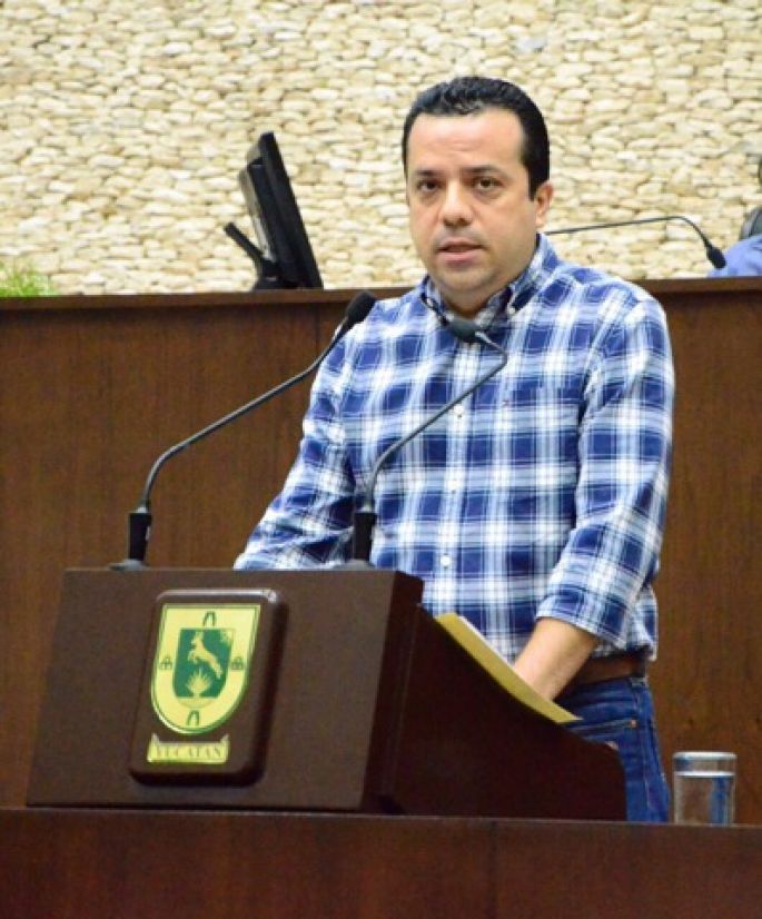 Diputado David Barrera Zavala a favor del pueblo Maya y de Yucatán.