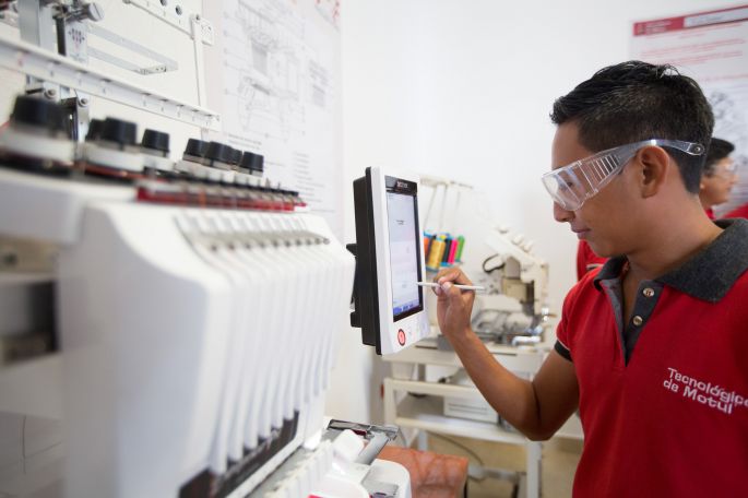 Estudiantes yucatecos de media superior, entre los mejor evaluados del país