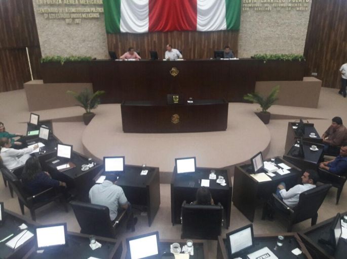 En desacato el Congreso y el Ejecutivo Estatal.
