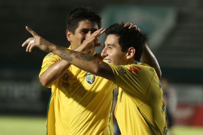 Venados FC derrota 2-0 a los Correcaminos