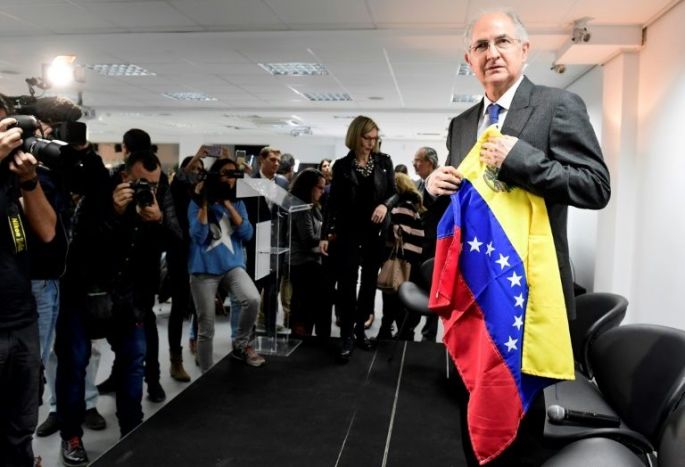 "Prepárate Maduro", advierte el opositor venezolano Ledezma desde Madrid