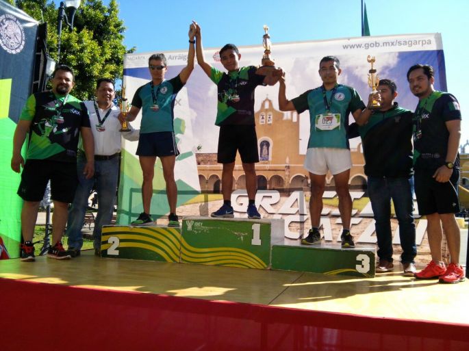 Más de 300  participantes en la 1ra. Carrera Arráigate SAGARPA en Yucatán