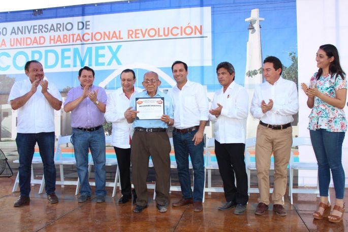 Vecinos celebran 50 años de la colonia Cordemex  