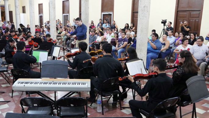 Estudiantes festejan dos décadas del Centro de Música “José Jacinto Cuevas”  