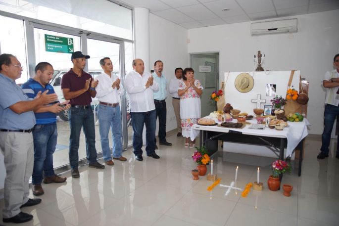 Berlín Montero encabeza celebración del Janal Pixán en Semarnat