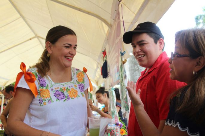 Inaugura Cecilia Patrón la Primera Feria del Maíz