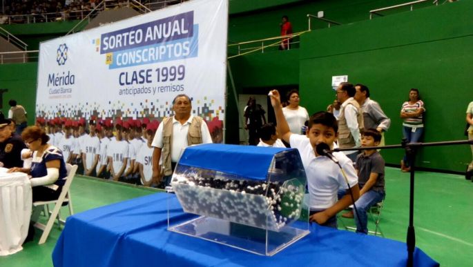 Más de 3 mil jóvenes participan en sorteo para el Servicio Militar Nacional