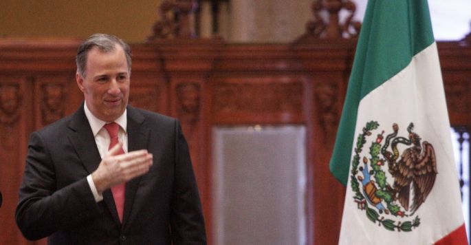 El PRI descarta a sus militantes y opta por un externo: José Antonio Meade