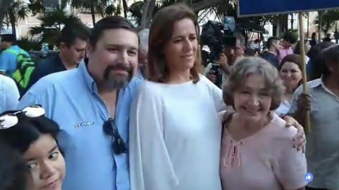 Pancho Cachondo acude a dar sus respetos a Margarita Zavala