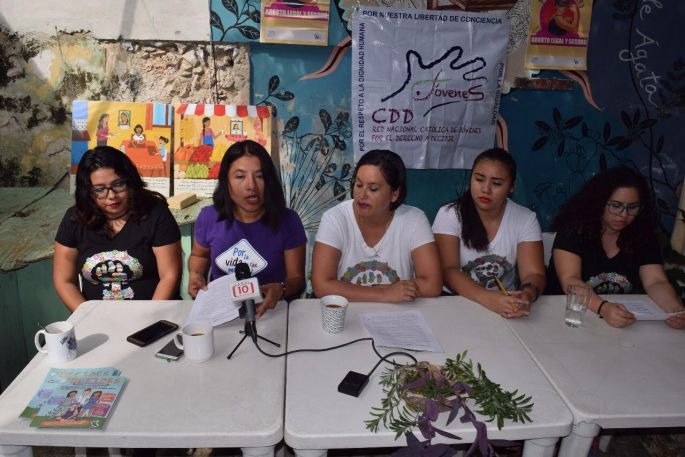 Anuncian exposición sobre el aborto