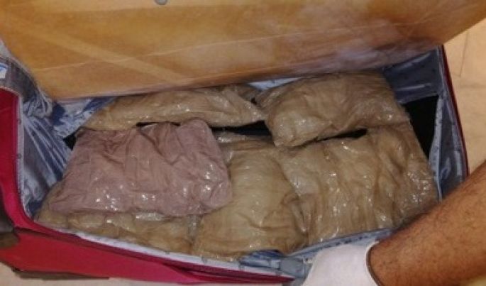 La Policía Federal asegura una maleta con seis kilos de aparente crystal en la central de autobuses de Mazatlán
