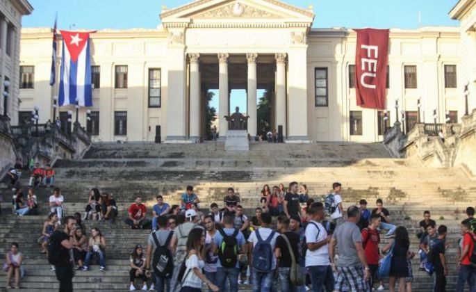 El bloqueo es la principal limitante del desarrollo científico cubano
