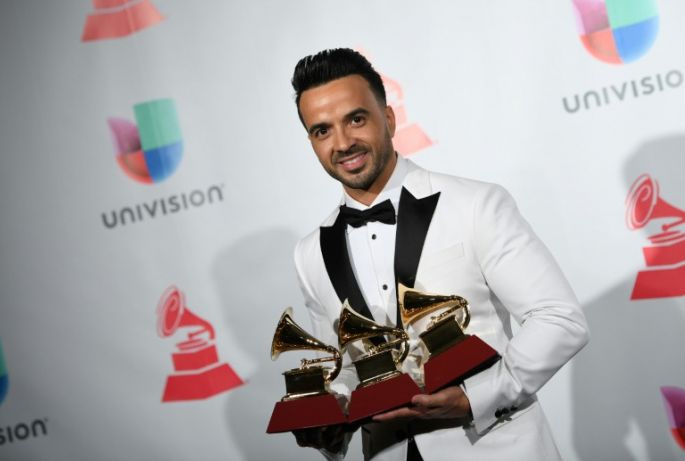 "Despacito" arrasa en los Grammy Latino