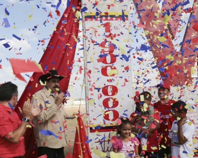 Gobierno venezolano otorga más de un millón de viviendas