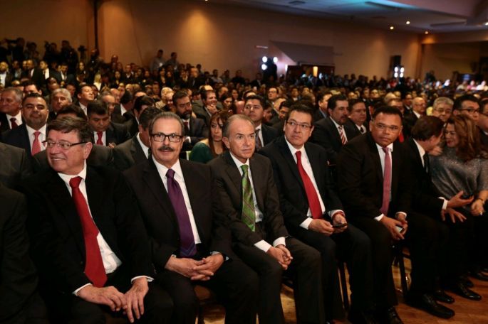 Presente RZB, en toma de protesta de gobernador de Coahuila