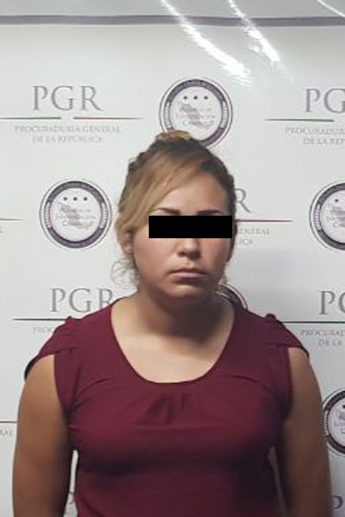 Asegura la PGR casi un kilo de heroína en autobús de pasajeros