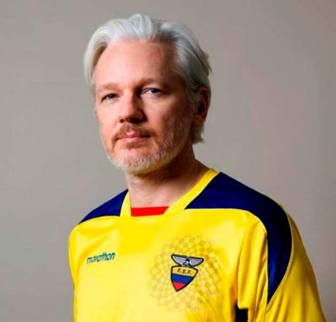 Ecuador concede la nacionalidad a Julian Assange