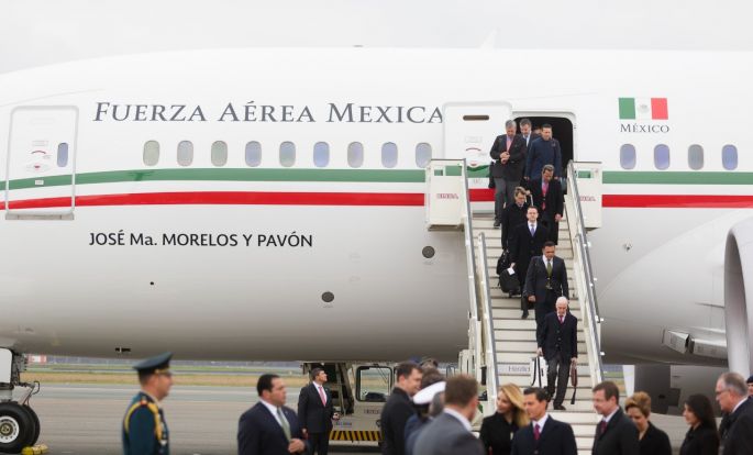 El Gobernador Rolando Zapata Bello acompaña a Peña Nieto a gira por Paraguay