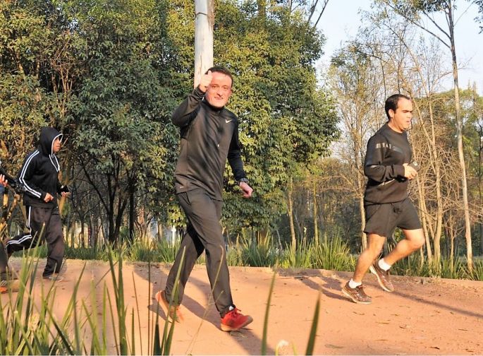 Los capitalinos respiramos aire sucio casi todo 2017: Mikel Arriola