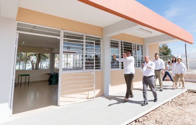 Yucatán amplía cobertura educativa en bachillerato