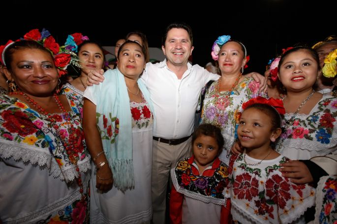 Sigue avanzando la precampaña de Sahuí en Mérida