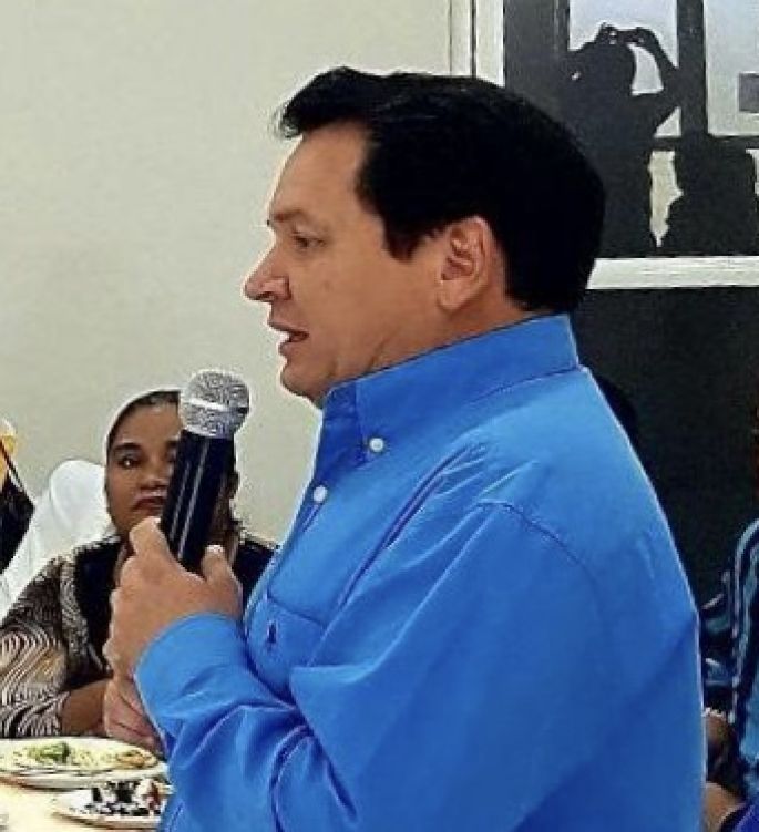 Huacho Díaz le hará competencia a Raúl Paz. También quiere la senaduría