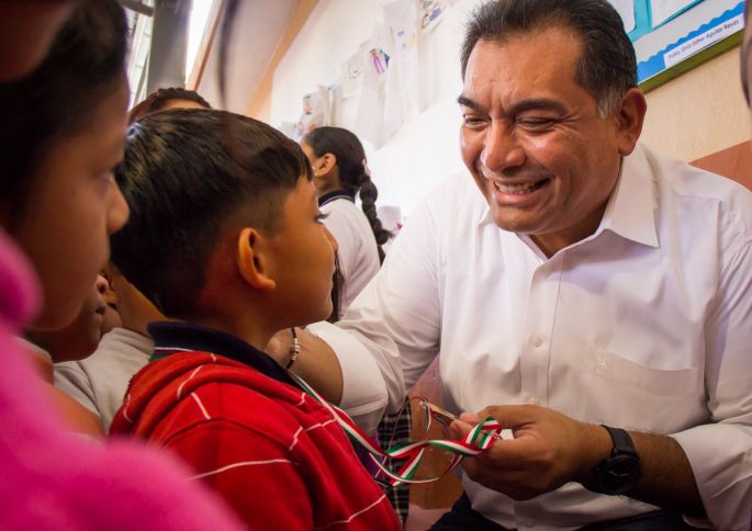 Niñas y niños yucatecos estudian a tiempo