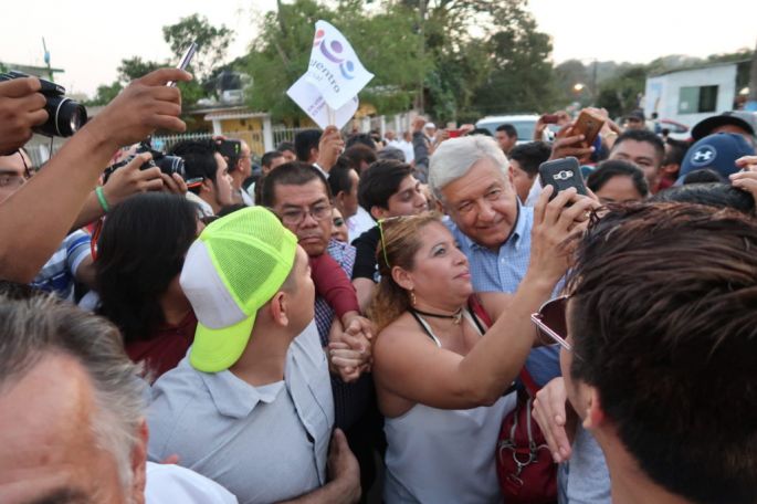 Asegura AMLO: “estamos muy cerca de ganar la Presidencia de la República”