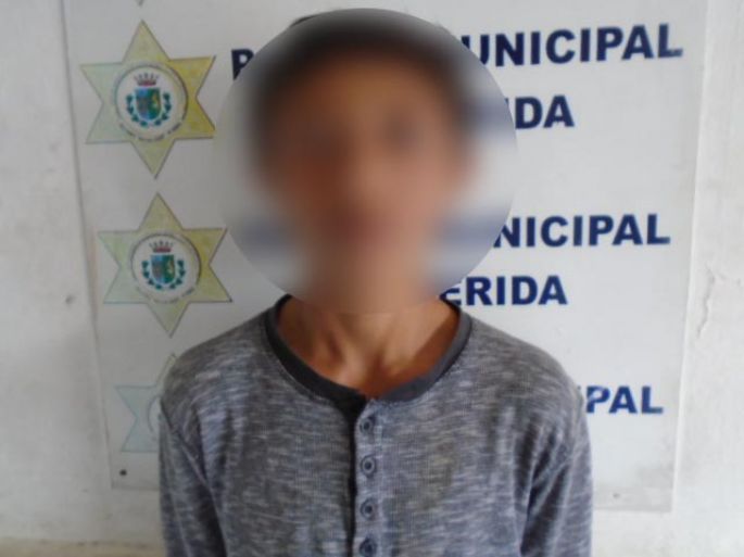 Par de "motorolos" detenidos en el "San Benito" gracias a la oficial K-9 Niky