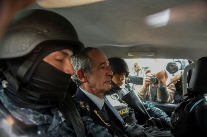 Detienen al expresidente guatemalteco Colom por corrupción