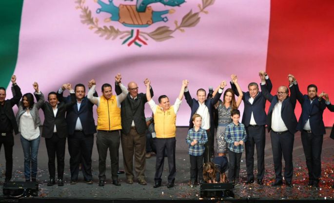 Toma protesta Ricardo Anaya como abanderado de la Coalición “POR MÉXICO AL FRENTE”
