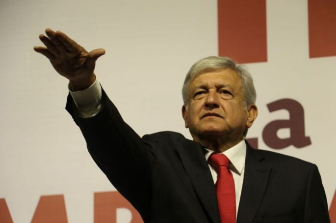 Rinde AMLO protesta como candidato a la Presidencia de México