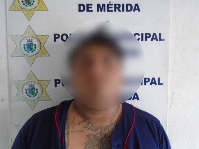 Detiene la policía municipal a presunto ladrón en el "San Benito"