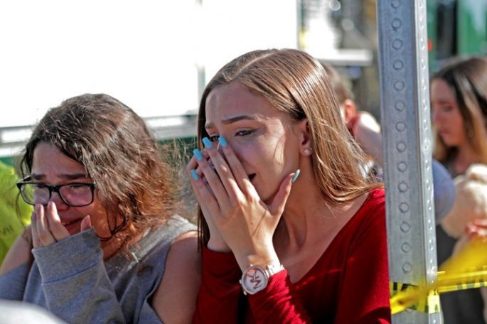 TERROR EN E.E.U.U: un joven asesinó a 17 personas en una escuela cerca de Miami
