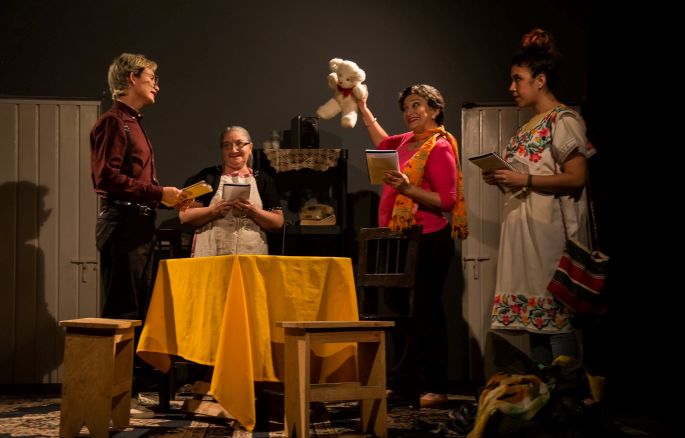 Ciclo de teatro, dedicado a Emilio Carballido            