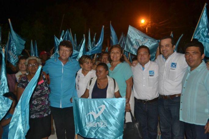 Nueva Alianza inscribe a su candidato a la alcaldía de Umán