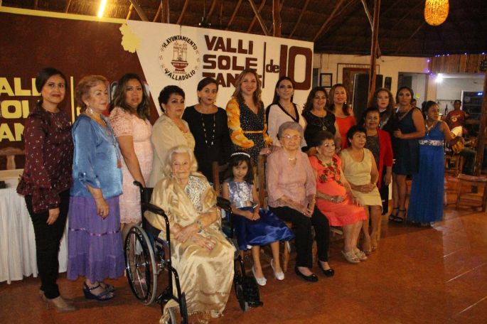 En Valladolid homenajean a Vallisoletanas de 10