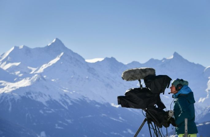 Un muerto y tres desaparecidos por una avalancha en Suiza