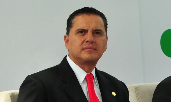Le aseguran cinco inmuebles al ex gobernador Roberto Sandoval   
