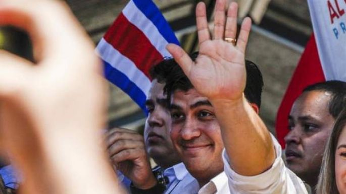El oficialista Carlos Alvarado gana las elecciones presidenciales en Costa Rica