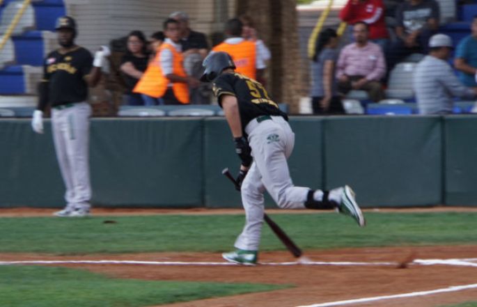 Los Leones ceden la serie en juegazo ante Durango