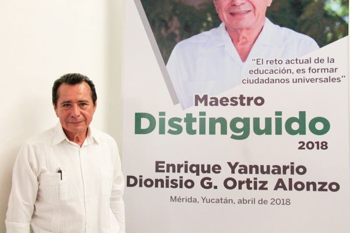 Maestro por circunstancia, educador por convicción