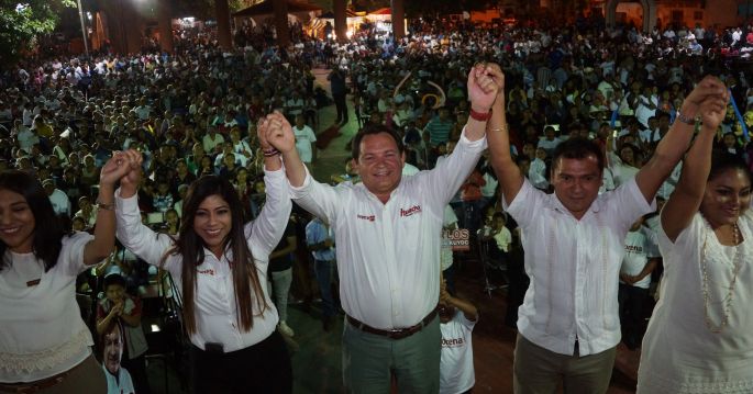 Según Huacho Díaz va a la alza en Yucatán
