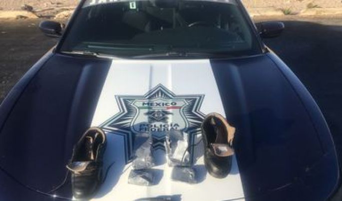 "Zapatero a tus zapatos", en Sonora la Policía Federal detiene a hombre que transportaba heroína en su calzado