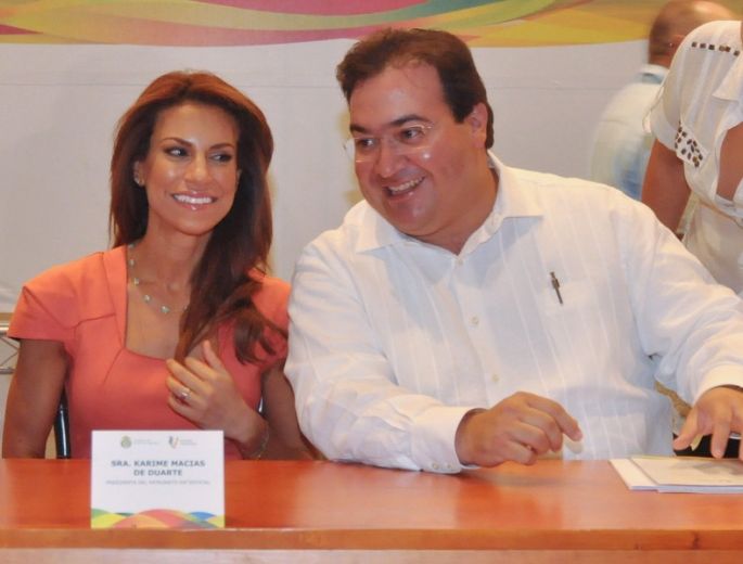 La ex presidenta del DIF veracruzana Karime Macías, acusada de corrupción; ya se giró orden de aprehensión en su contra