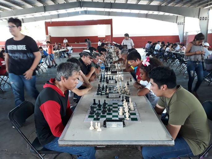 Cerradas batallas en el Torneo Abierto de Ajedrez de Dzemul