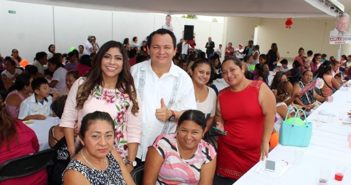 "En mi gobierno no vamos a permitir que más mujeres yucatecas sean maltratadas": Huacho Díaz