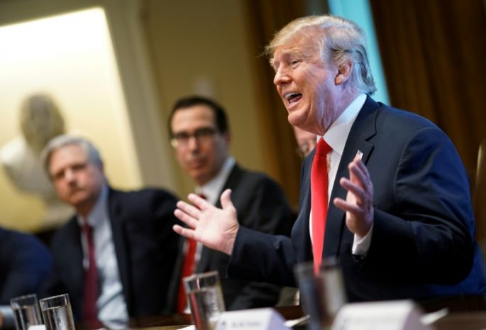 Trump anuncia decreto para poner fin a la separación de familias migrantes