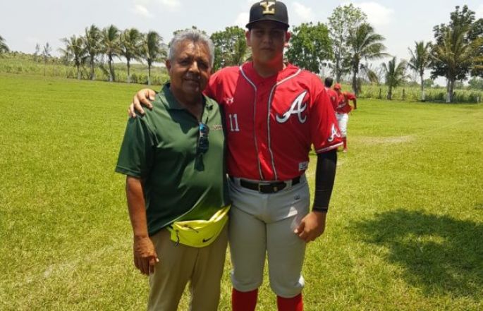 Carlos Returetra, nueva firma joven de las fieras