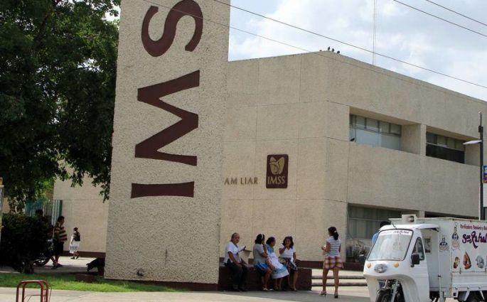 Otra vez denuncian malos tratos de la mafia de batas blancas de  la UMF No. 58 del Imss en Mérida